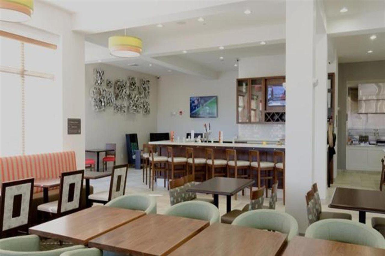 Hilton Garden Inn Хикори Экстерьер фото