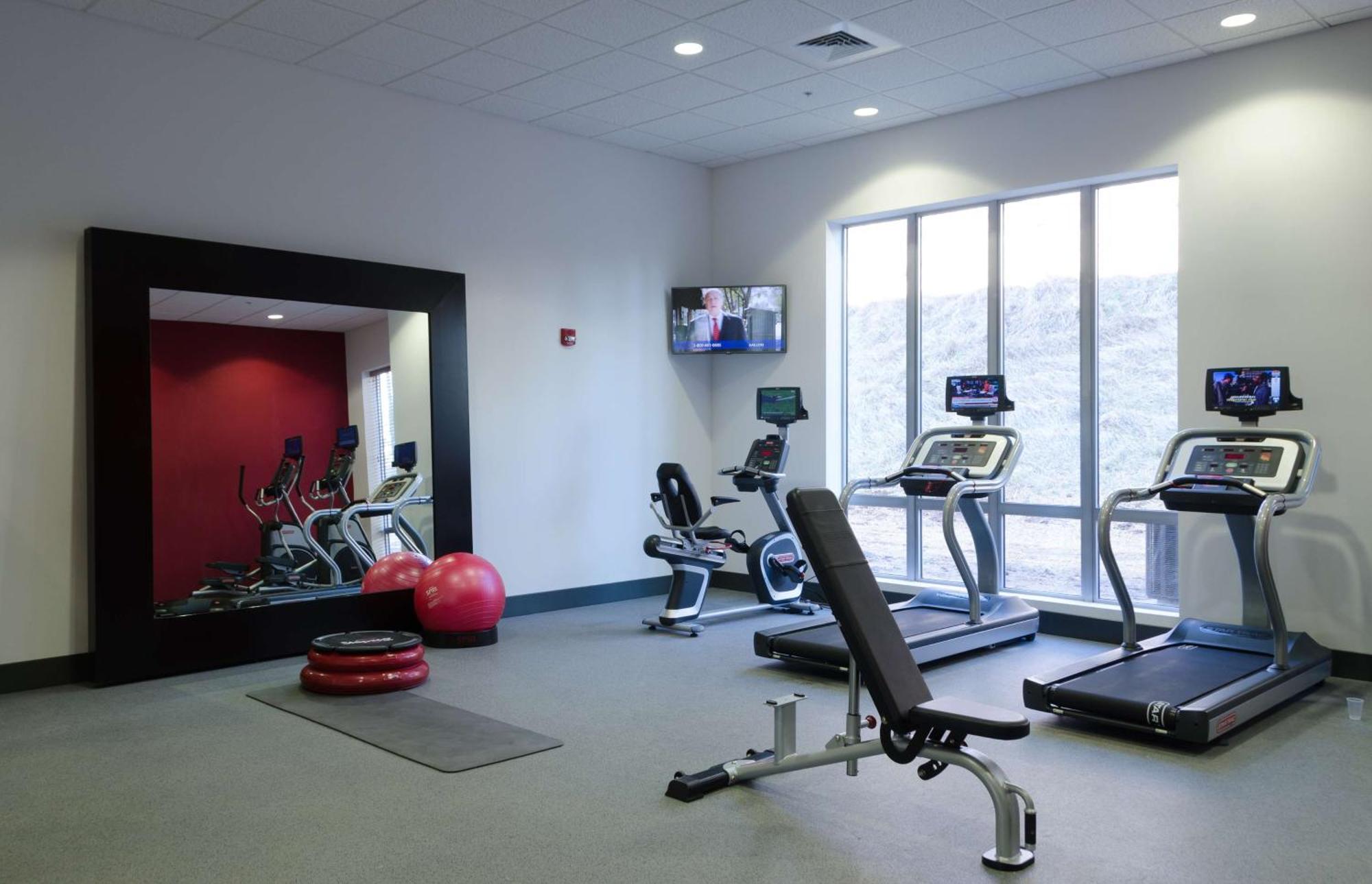 Hilton Garden Inn Хикори Экстерьер фото