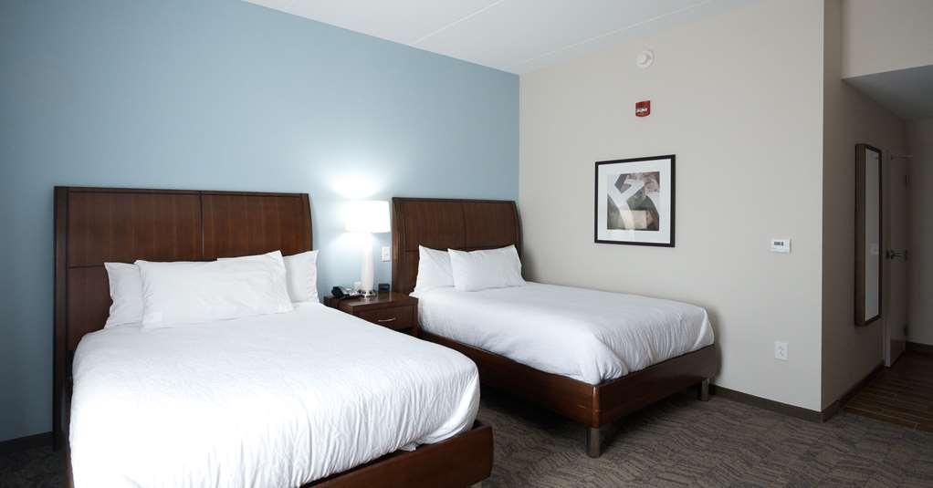 Hilton Garden Inn Хикори Номер фото